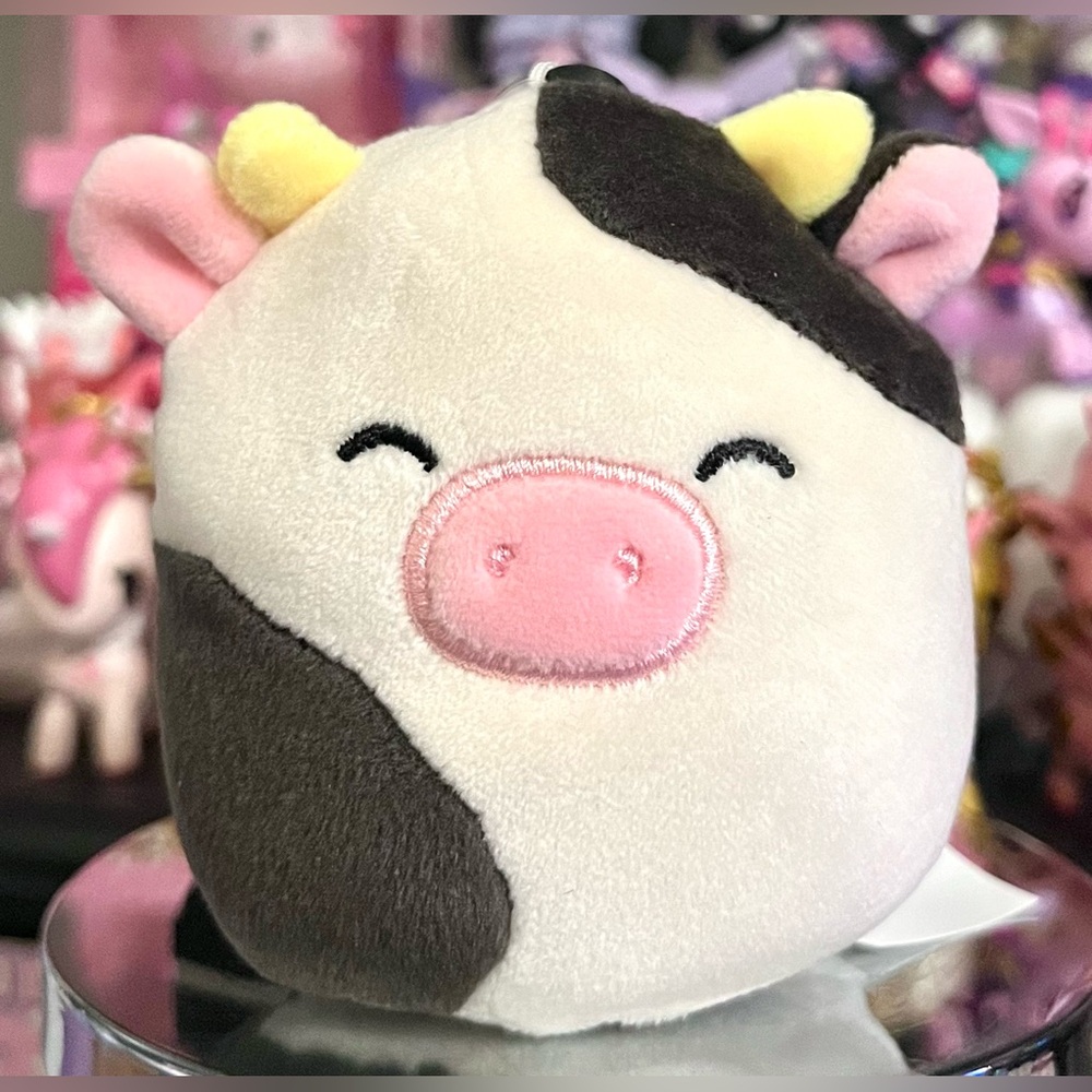 Connor the Smiling Cow 3.5" Select Series Squishmallow Clip